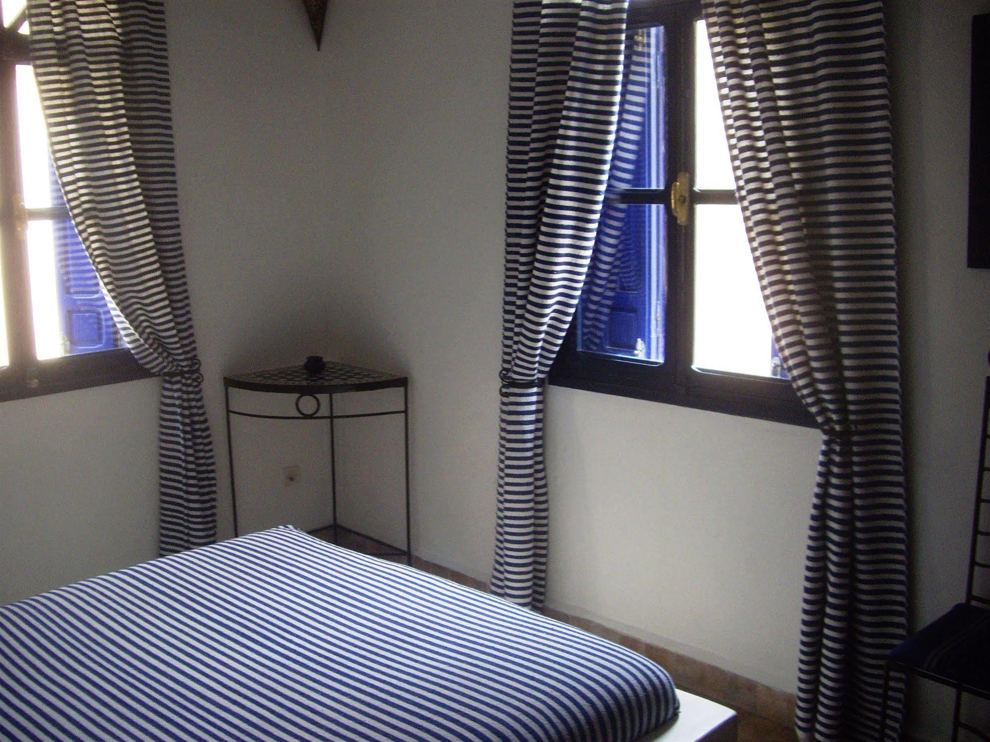 Dar Al Bahar Bed & Breakfast เอสเซาอิรา ห้อง รูปภาพ