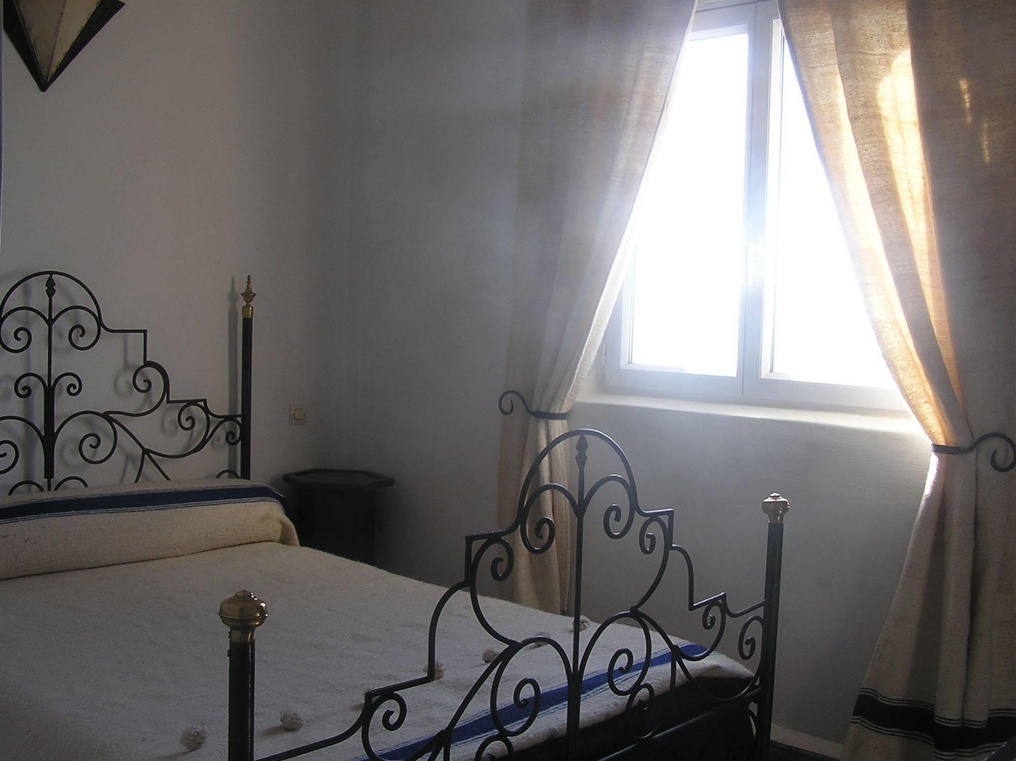 Dar Al Bahar Bed & Breakfast เอสเซาอิรา ภายนอก รูปภาพ